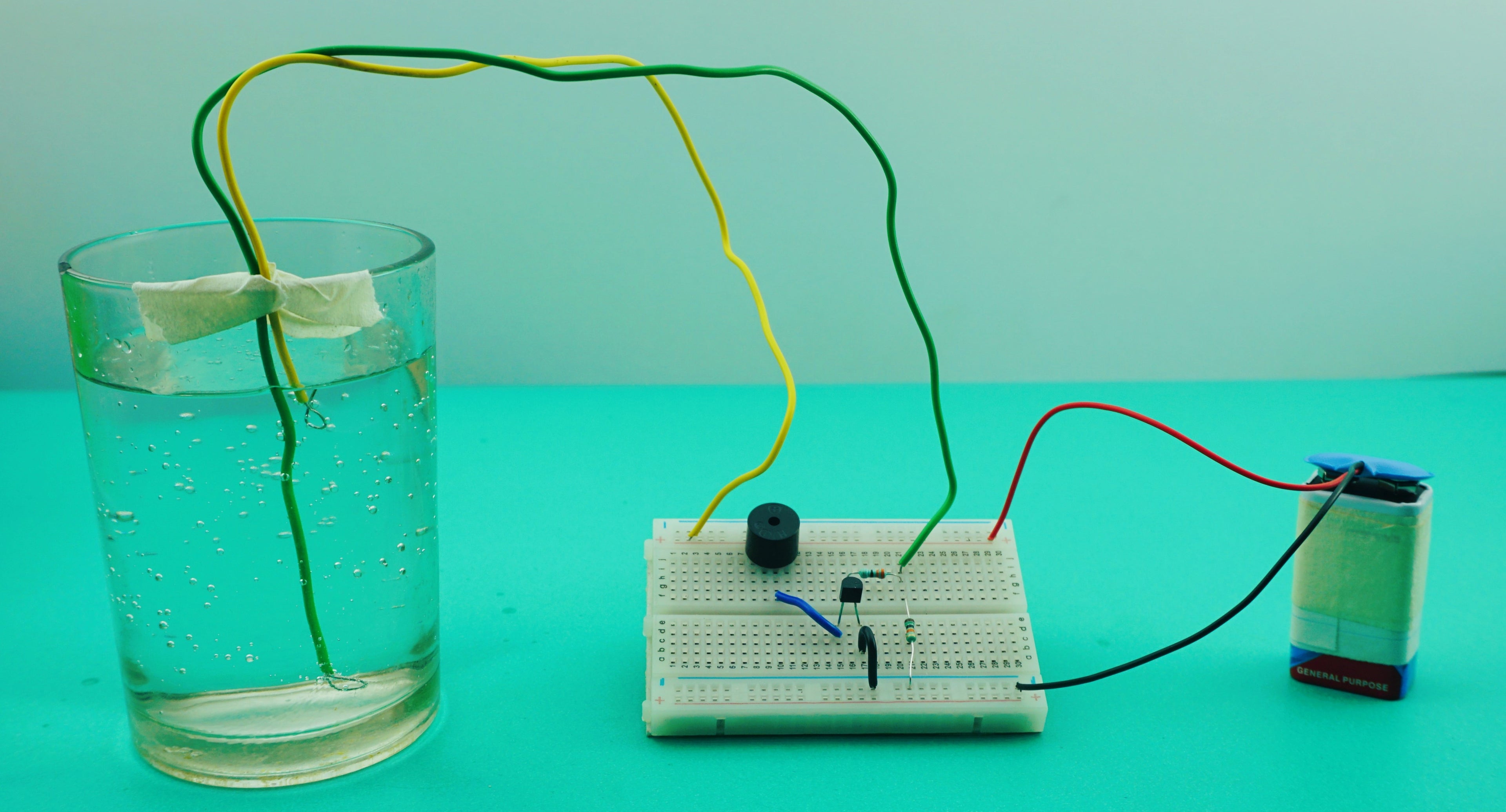Water Tank Overflow Indicator on Breadboard